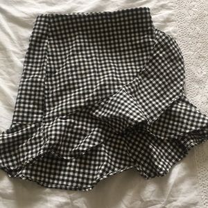 Ruffle gingham skirt
